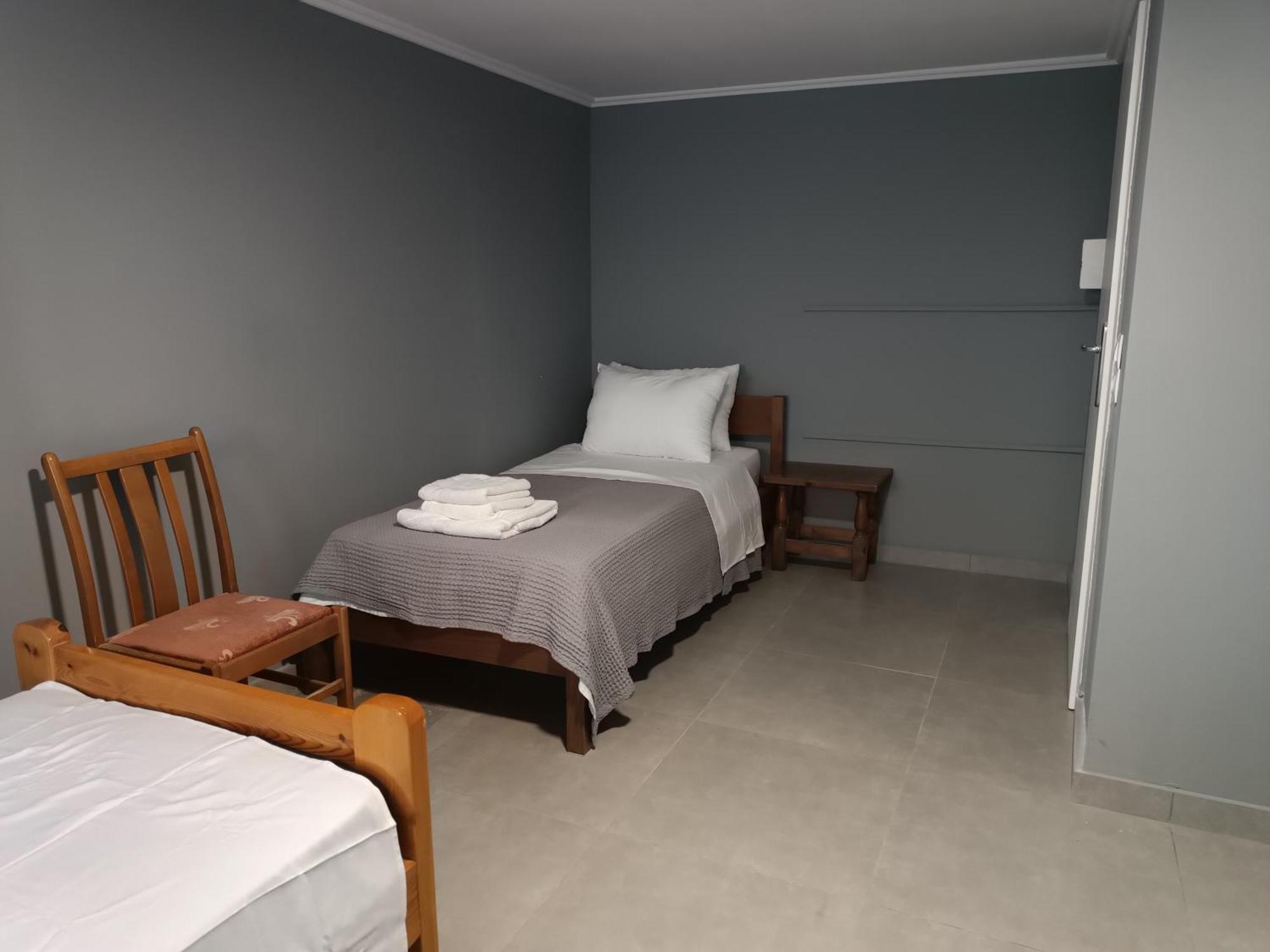 Escale & Journey - Athens Airport Layover Apartment