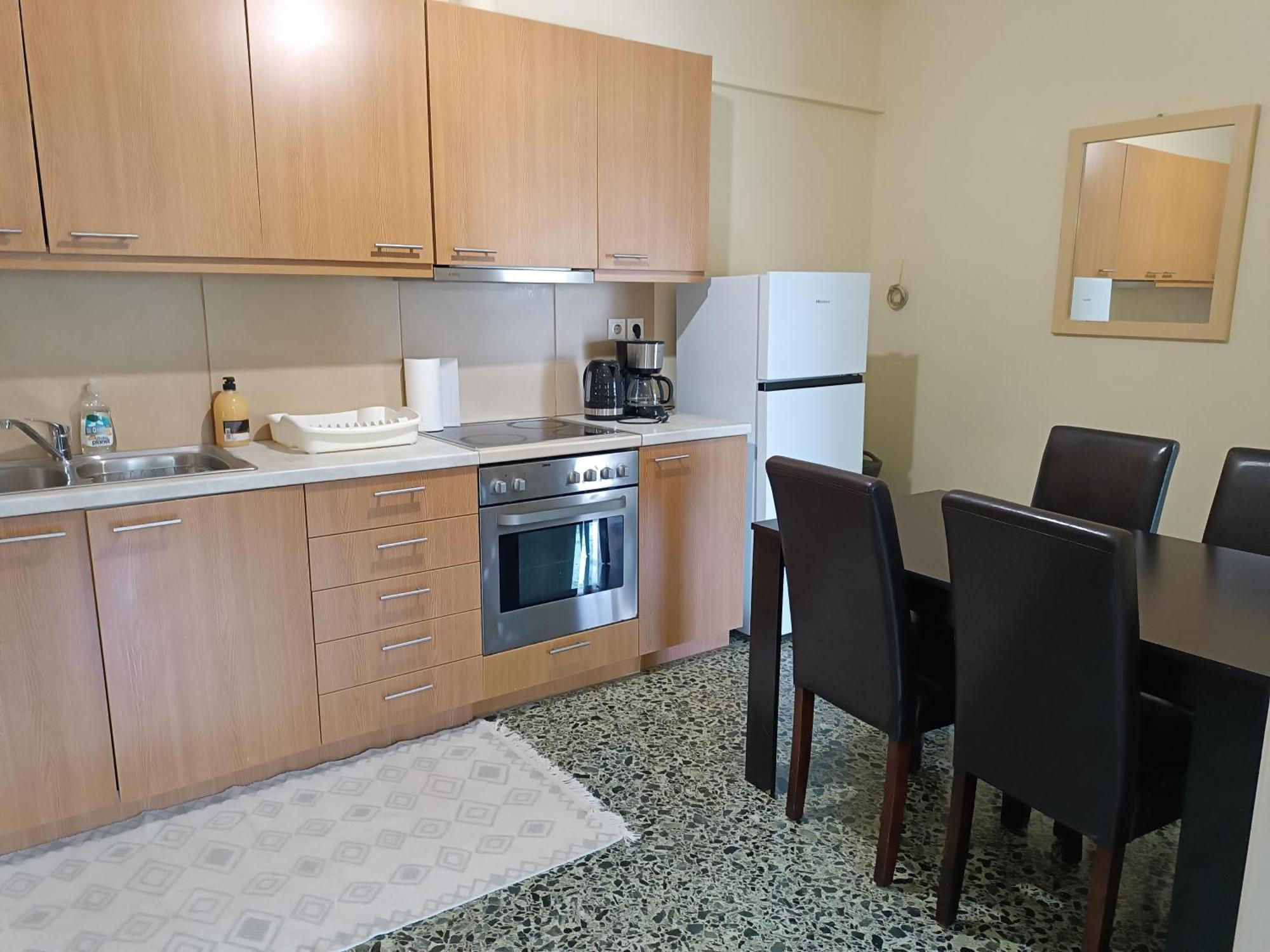 Escale & Journey - Athens Airport Layover Apartment *