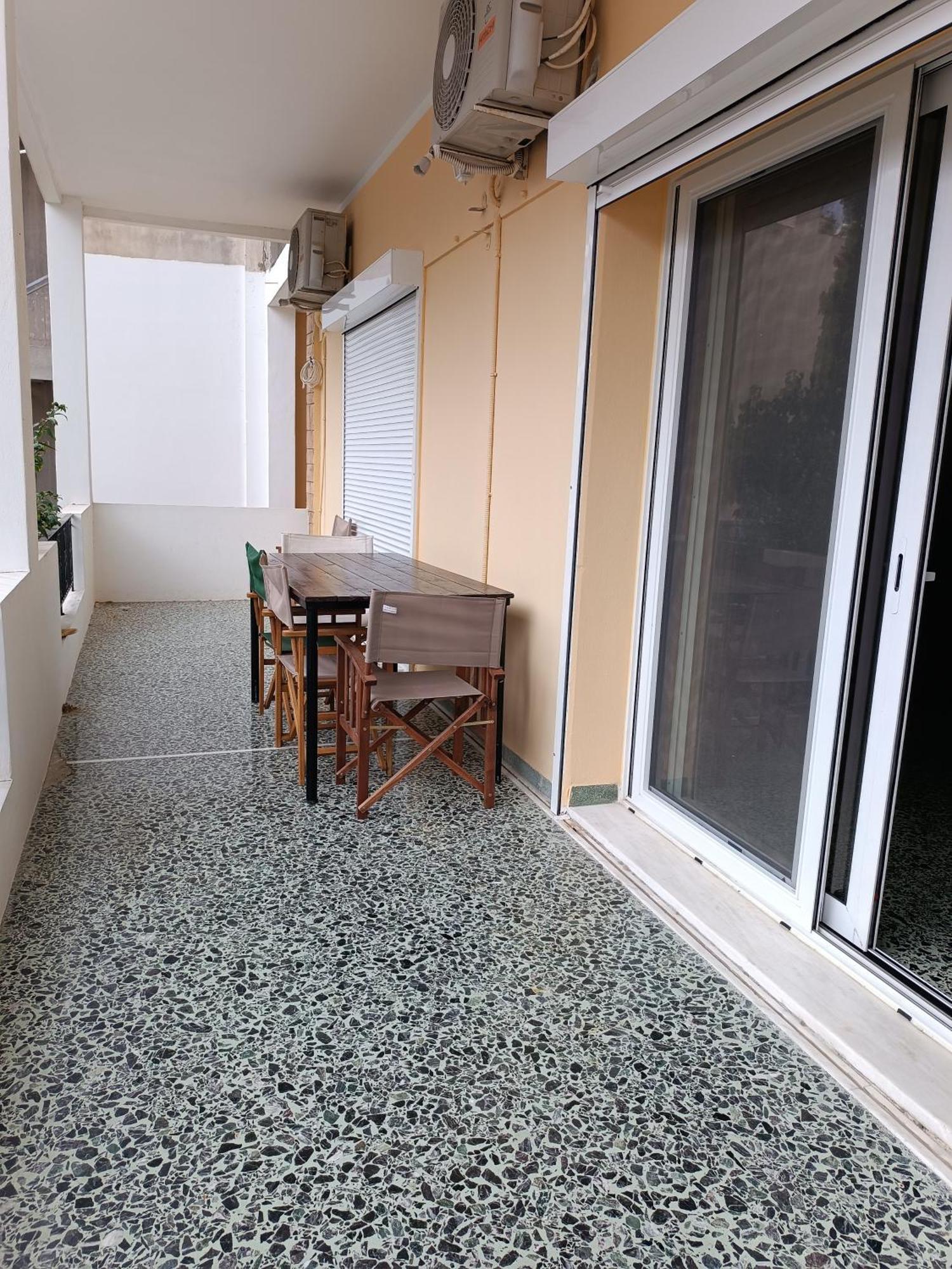 Appartement Escale & Journey - Athens Airport Layover *